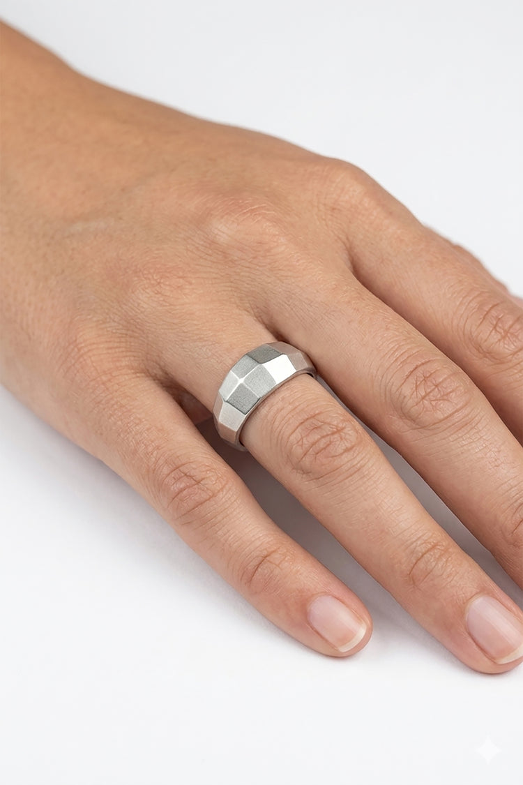 TS Solid Silver breiter Facettenring